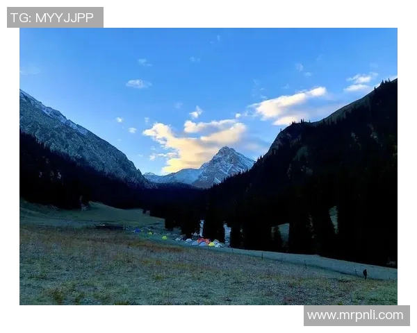 探寻乌孙古道的神秘魅力与天堂湖的自然风光之旅